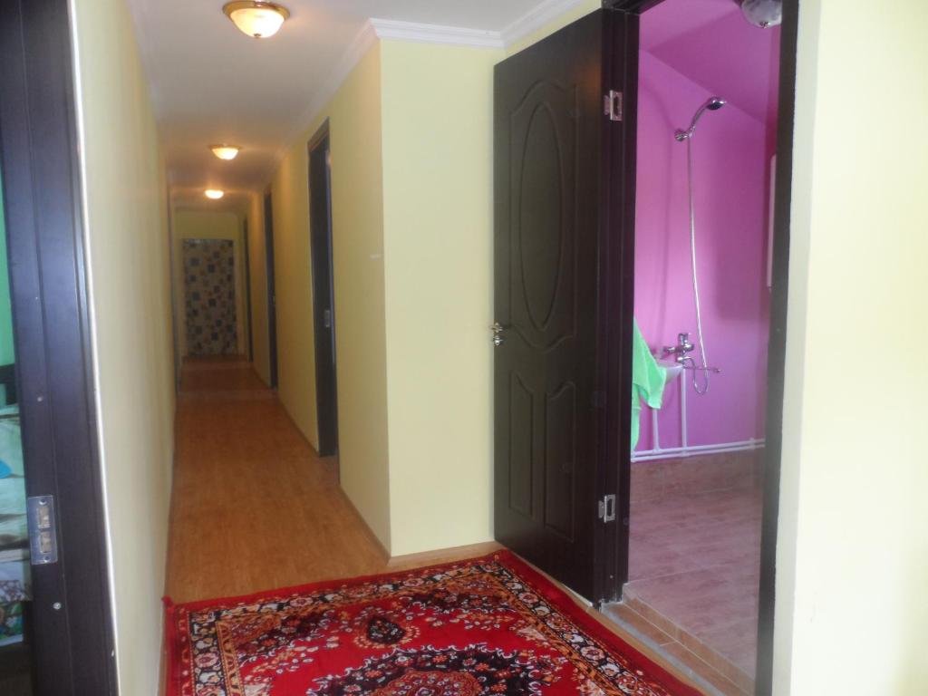 Ушгули: Hotel Tekla