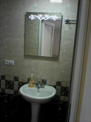 Степанцминда: Mount Guest