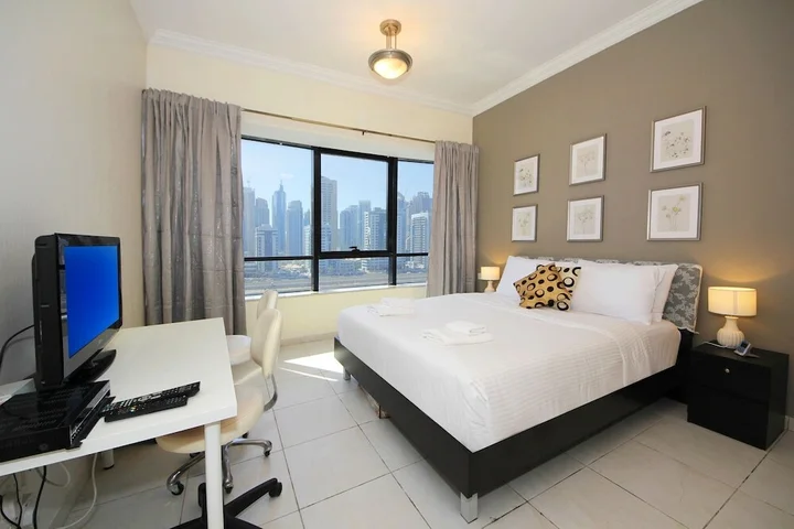 Дубай: Signature Holiday Home - Al Waleed JLT