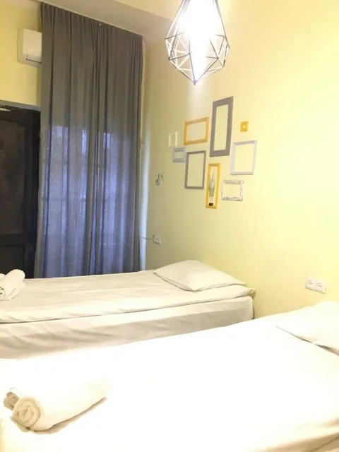 Тбилиси: Check Point Hostel