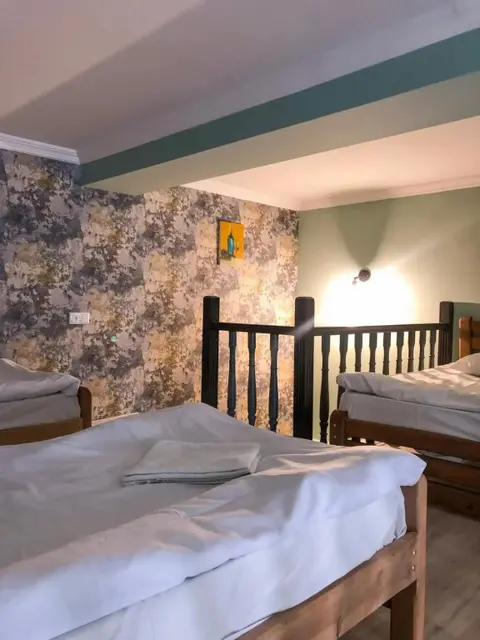 Тбилиси: Check Point Hostel