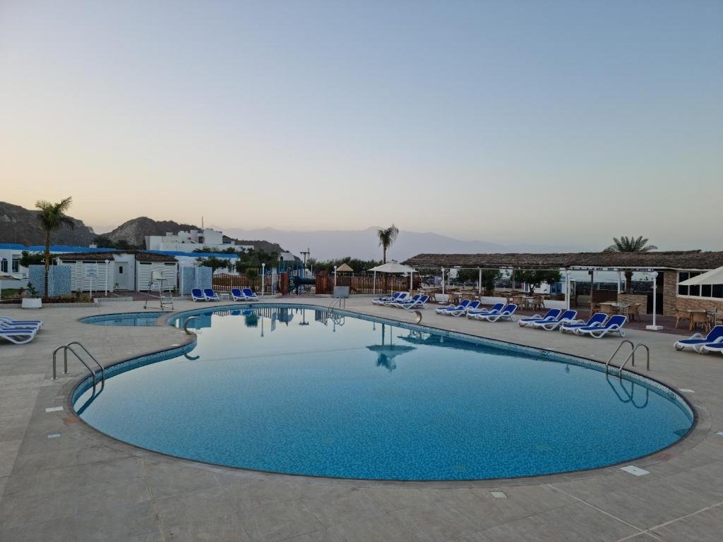 Дибба: Capital O 224 Holiday Beach Resort