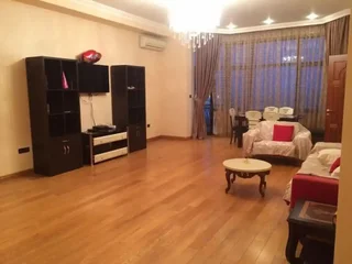 Баку: Sahil Plaza Apartments