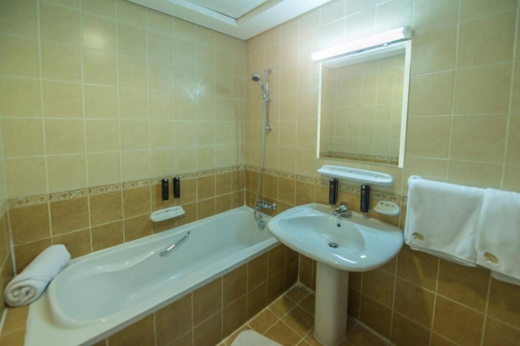Абу-Даби: Jannah Place Hotel Apartment