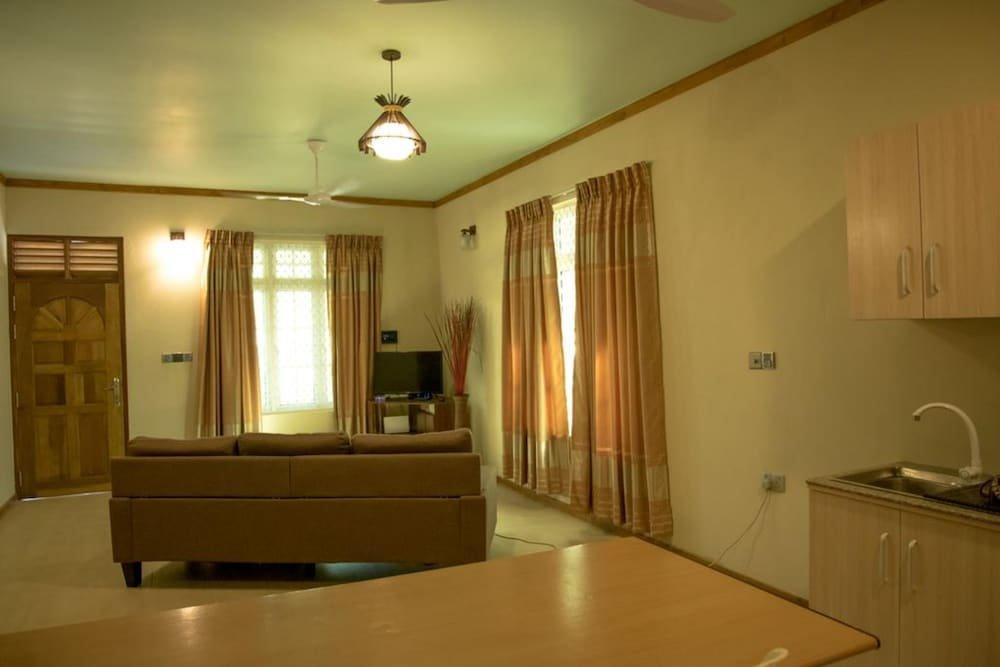 Атолл Адду: Zayan Holiday Home - Maldives