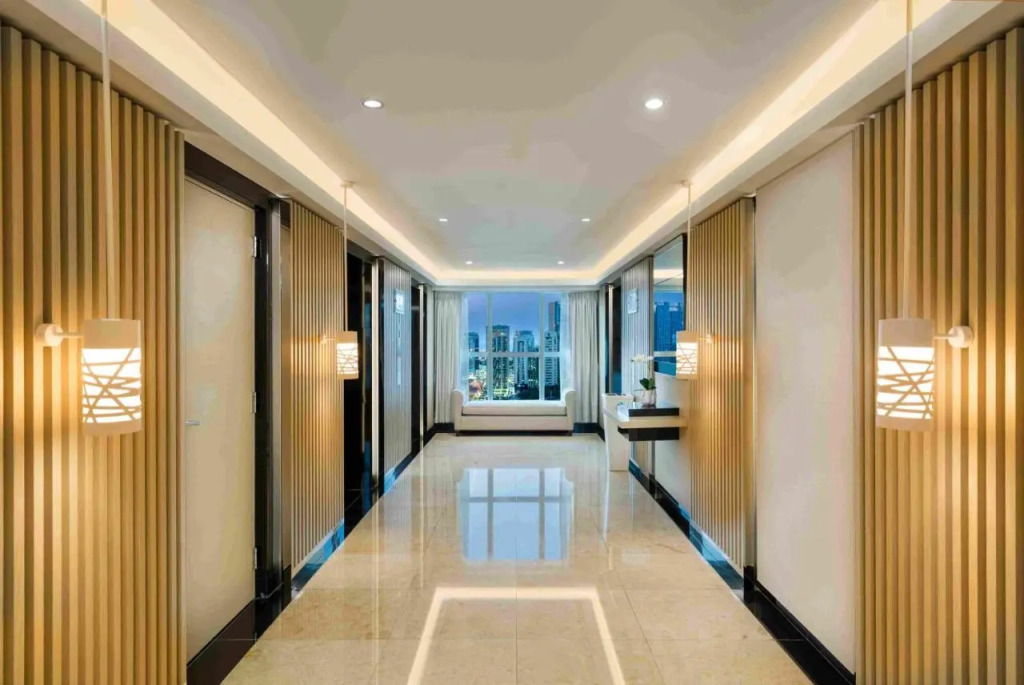 Абу-Даби: Beach Rotana Hotel - All Suites