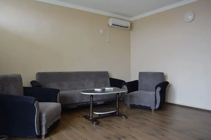 Кварели: Hotel "Shua Kalakshi"
