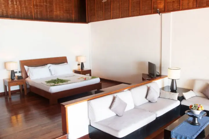 Остров Мадиригурайду: Palm Beach Resort & Spa Maldives