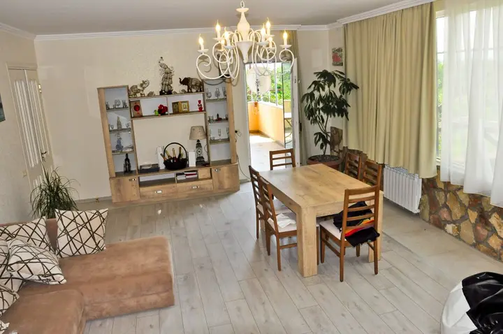 Батуми: Zau Villa Hotel