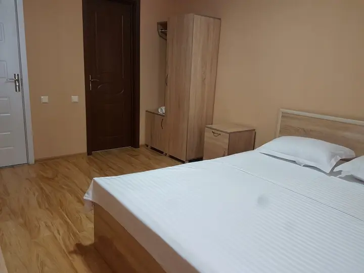 Поти: Ippa S Plaza Hotel