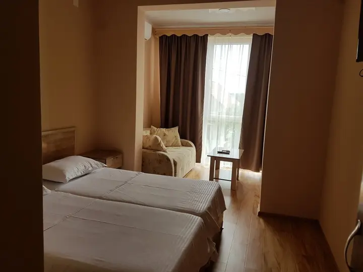 Поти: Ippa S Plaza Hotel