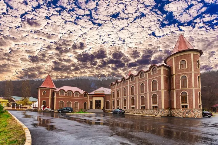 Губа: Chateau Qusar