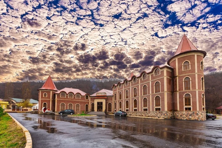 Губа: Chateau Qusar
