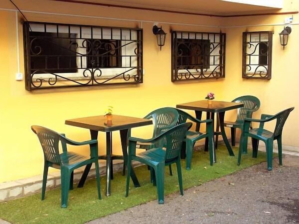 Тбилиси: Cleopatra Palace Hostel