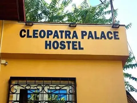 Тбилиси: Cleopatra Palace Hostel