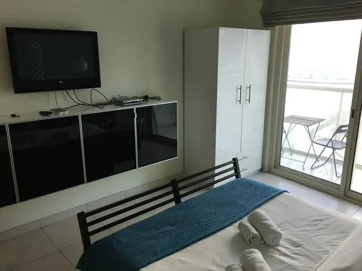 Дубай: Marina View - Studio Apartment - MSG 8720