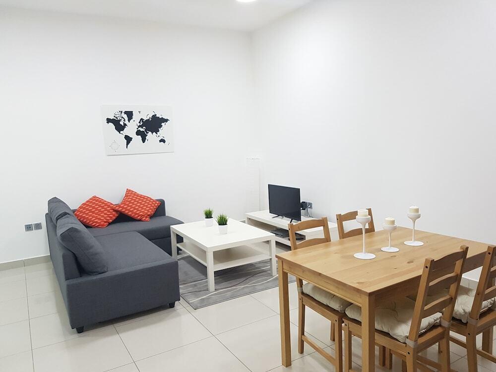 Дубай: 2 BR Apartment - Marina Pinnacle - MSG 8738
