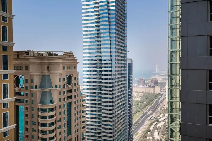 Дубай: 2 BR Apartment - Marina Pinnacle - MSG 8738