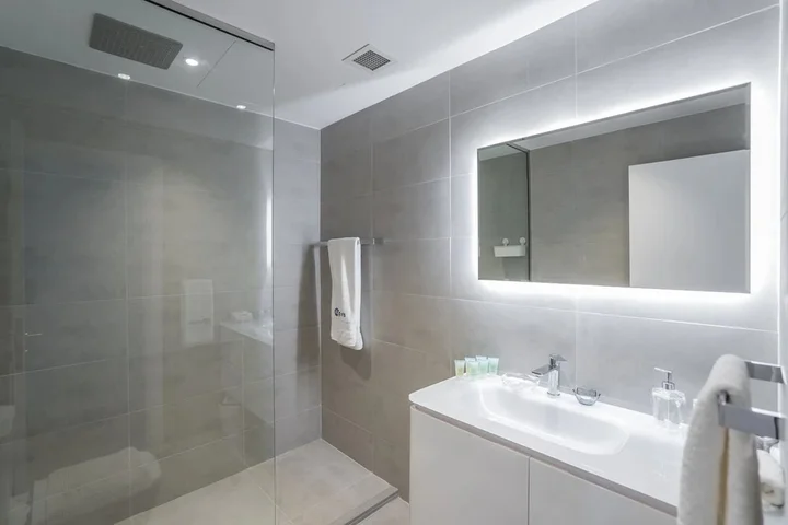 Дубай: 2 BR Apartment - Princess Tower - MSG 8760