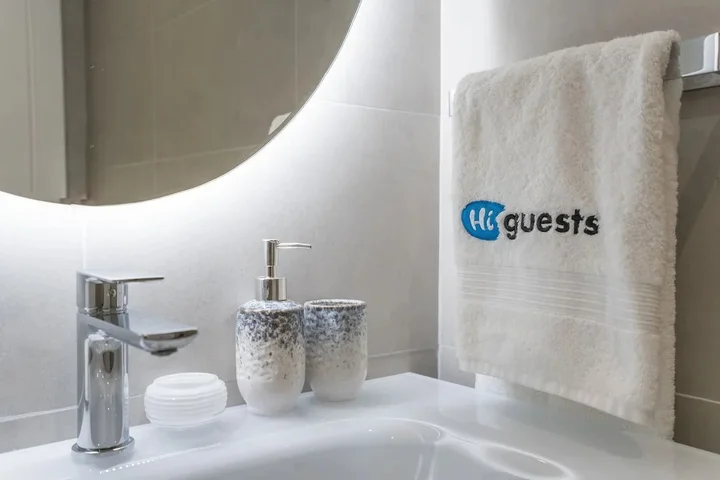 Дубай: 2 BR Apartment - Princess Tower - MSG 8760