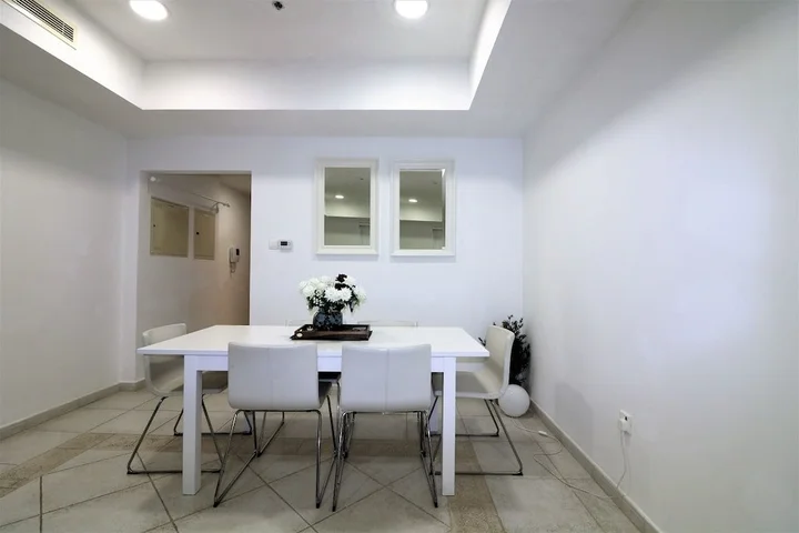 Дубай: 2 BR Apartment - Princess Tower - MSG 8765