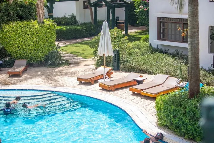 Шарм-эш-Шейх (Шарм-эль-Шейх): Luxurious One Bedroom Apartment by pool