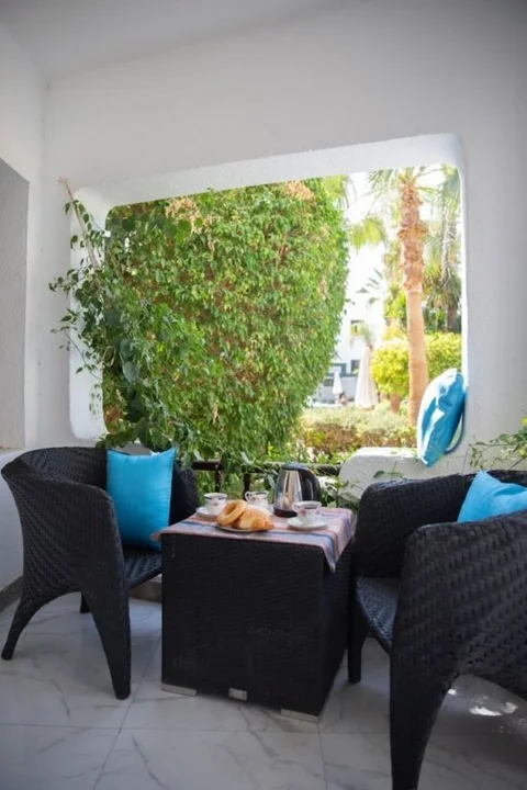 Шарм-эш-Шейх (Шарм-эль-Шейх): Luxurious One Bedroom Apartment by pool