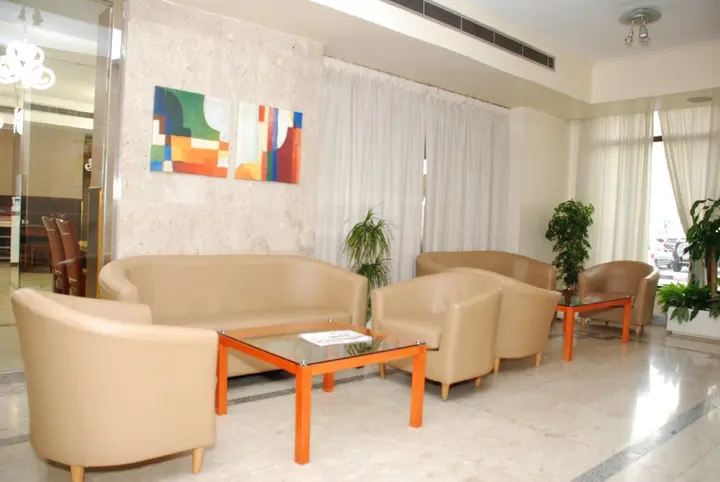 Шарджа: Al Buhaira Hotel Apartments