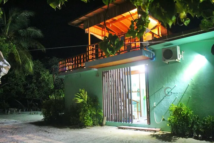 Гули: Gurus Maldives at Gulhi Island
