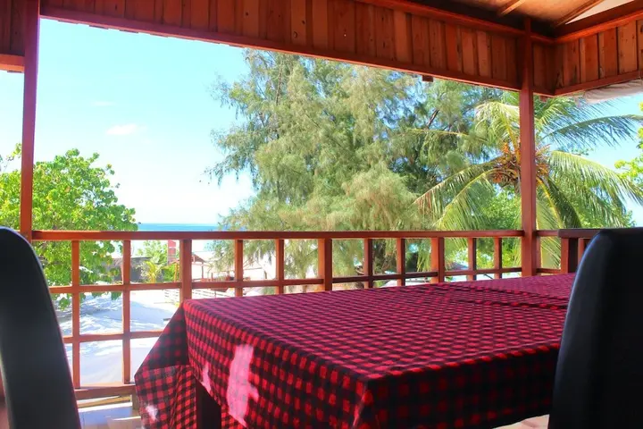 Гули: Gurus Maldives at Gulhi Island