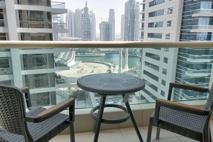 Дубай: Royal Oceanic - Studio Apartment - MSG 8724