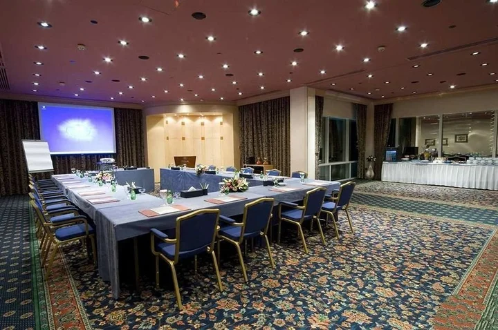 Абу-Даби: Hilton Baynunah hotel