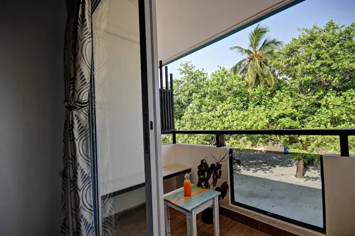Диффуши: Crown Beach Hotel Maldives