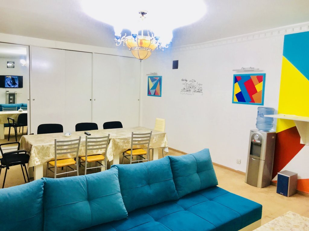 Баку: Check-in hostel (Baku Yard)