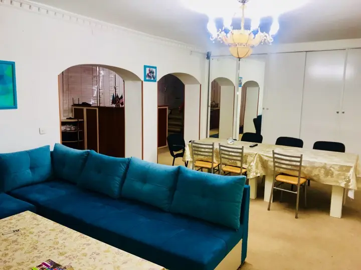 Баку: Check-in hostel (Baku Yard)