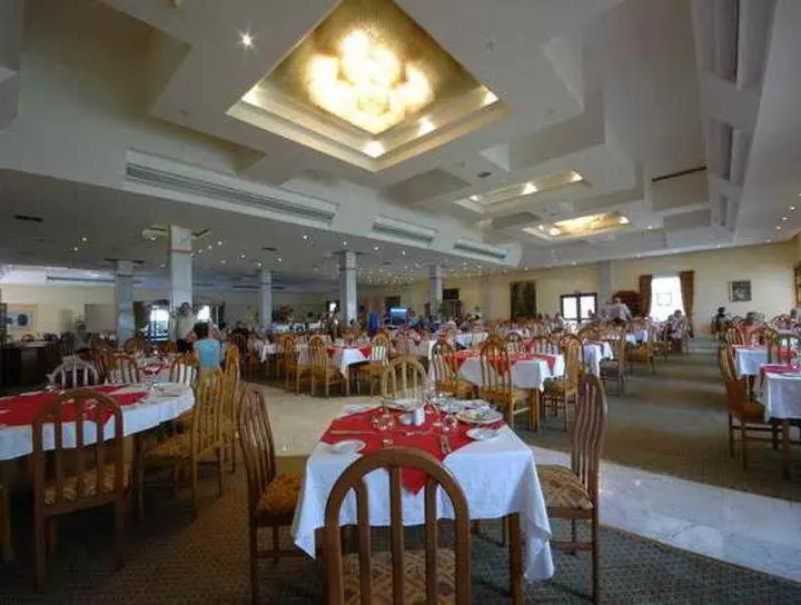 Хургада: Holiday Inn Safaga Palace
