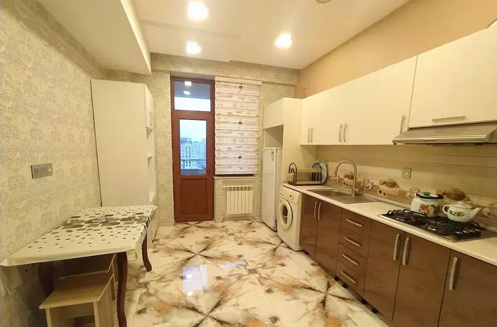 Баку: Bakuvi Tourist Apartment B074