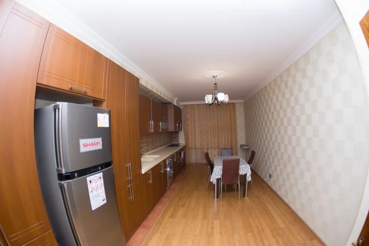 Баку: Bakuvi Tourist Apartment B095