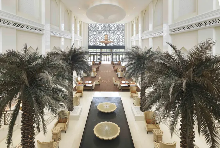 Абу-Даби: Bab Al Qasr Hotel