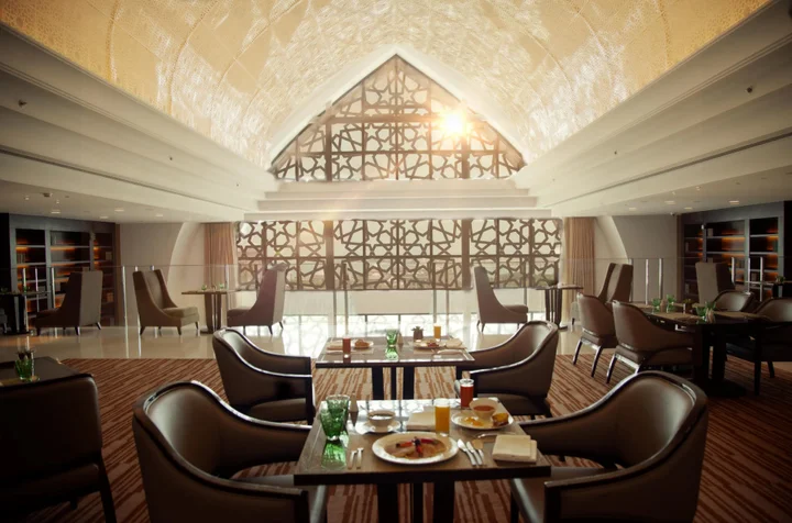 Абу-Даби: Bab Al Qasr Hotel