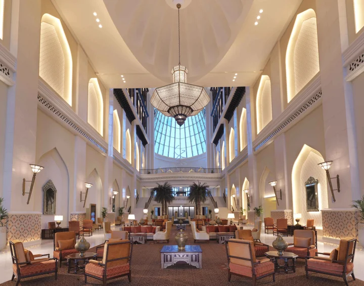 Абу-Даби: Bab Al Qasr Hotel