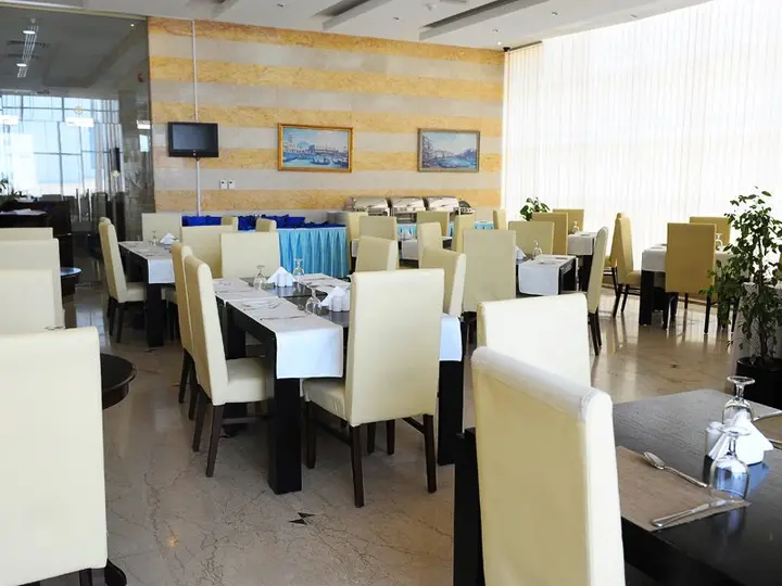 Аджман: Tulip Inn Royal Suites