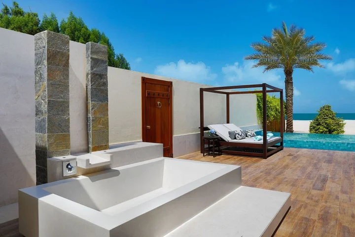 Рас-эль-Хайма: The Ritz-Carlton Ras Al Khaimah, Al Hamra Beach