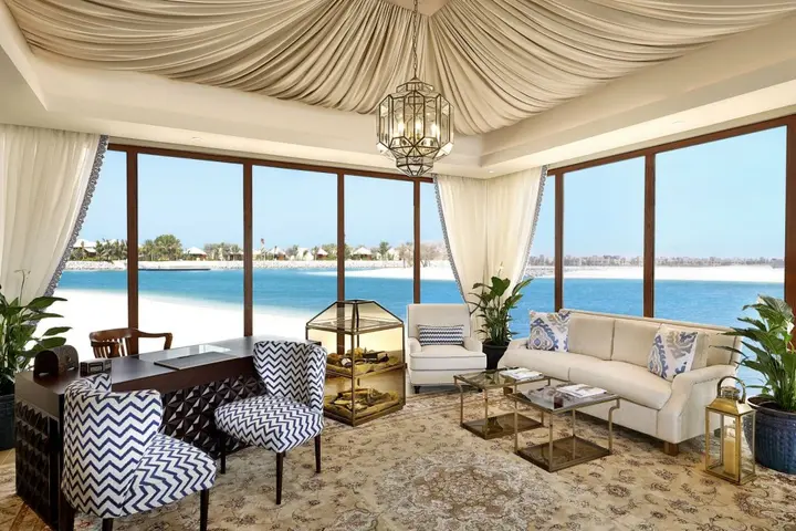 Рас-эль-Хайма: The Ritz-Carlton Ras Al Khaimah, Al Hamra Beach