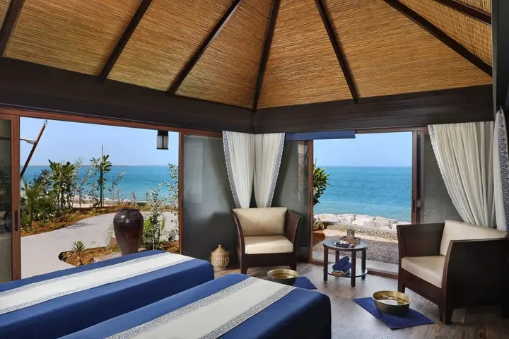 Рас-эль-Хайма: The Ritz-Carlton Ras Al Khaimah, Al Hamra Beach