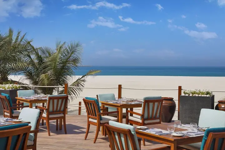 Рас-эль-Хайма: The Ritz-Carlton Ras Al Khaimah, Al Hamra Beach