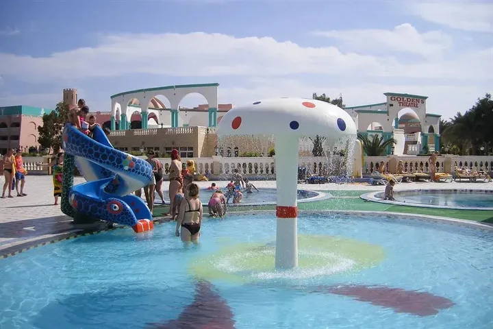 Хургада: Almas Palace Resort (Families & Couples Only)