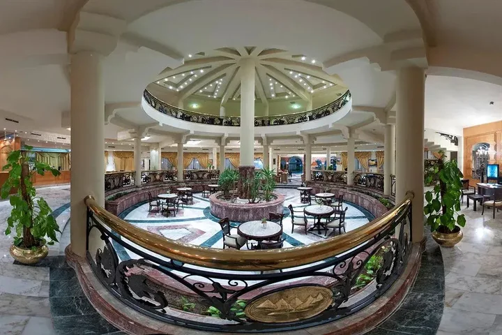 Хургада: Almas Palace Resort (Families & Couples Only)