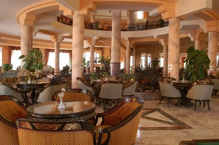 Хургада: Almas Palace Resort (Families & Couples Only)