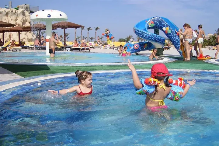 Хургада: Almas Palace Resort (Families & Couples Only)